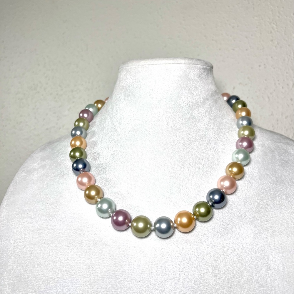 Kenneth Jay Lane Pearl Necklace - image 3